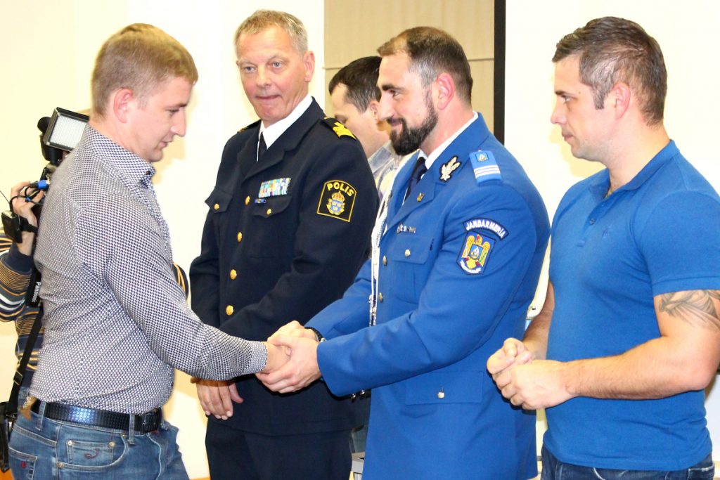 Майбутнє поліції діалогу в Україні: співробітники НПУ, що пройшли ...